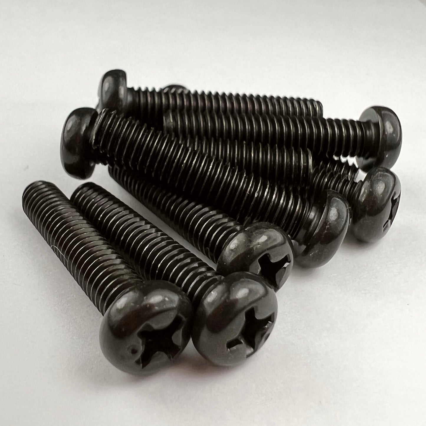 M4x20mm JIS Pan Head Screw - Black Plated